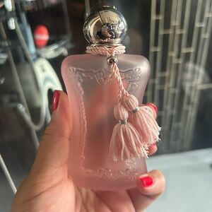 Empty Delina La Rosée 🩷